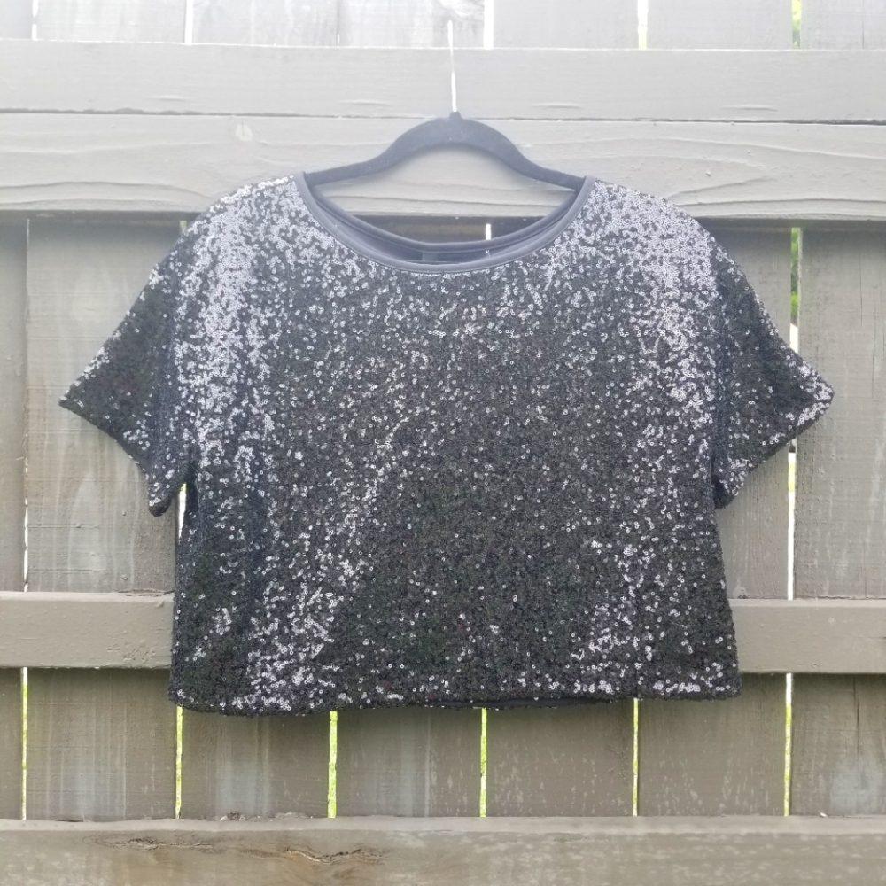 Victoria Sport Sequin Cropped Blouse/Top Size